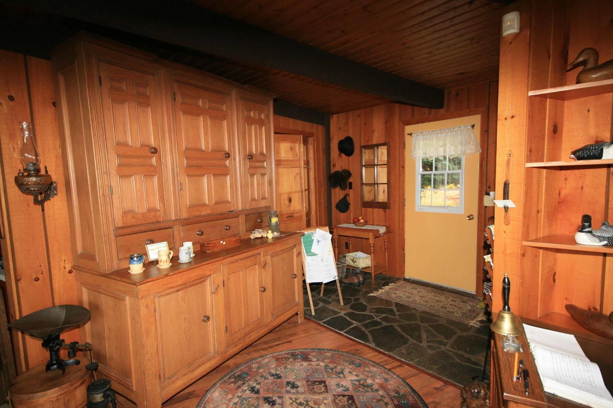 Stouffermill Bed & Breakfast Algonquin Highlands Eksteriør billede