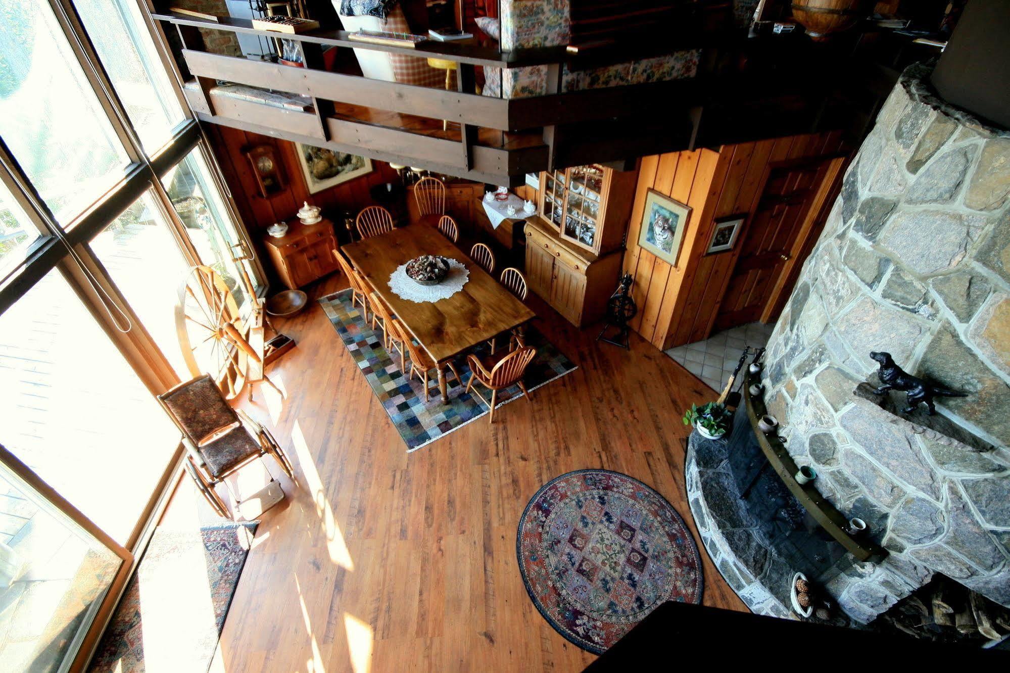 Stouffermill Bed & Breakfast Algonquin Highlands Eksteriør billede